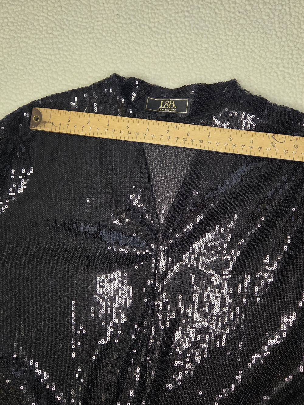 Lucky And Blessed Black Sequin Twist-Front V-Neck Women's Top Size Small - Picture 4 of 7